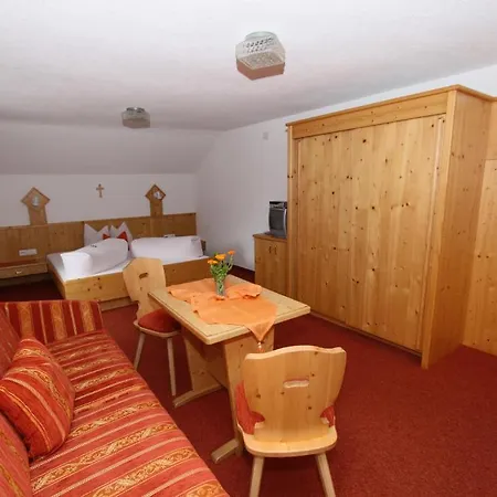 Haus Boedele Locanda Sankt Leonhard im Pitztal