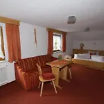 Haus Boedele 여관 *