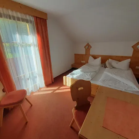 宾馆 Haus Boedele *